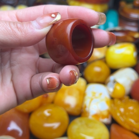 琥珀手串未镶嵌蜜蜡