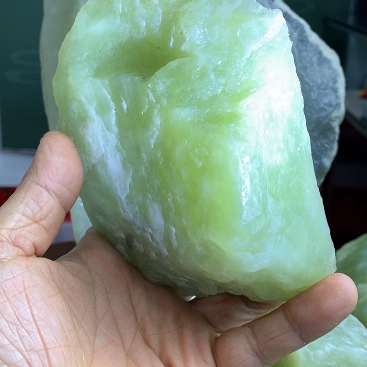 蛇纹石玉珠宝岫玉原石未镶嵌盼****乐