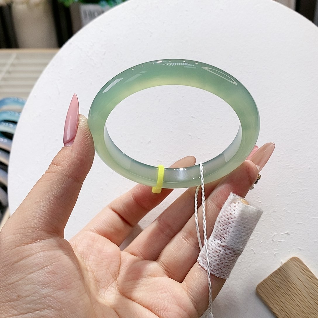 手镯玛瑙/玉髓未镶嵌58.5