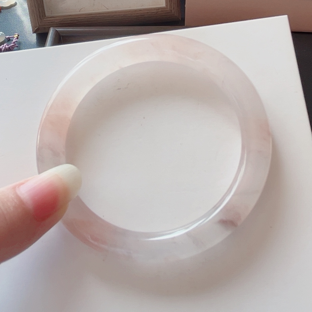 小***龙石英质玉手镯未镶嵌