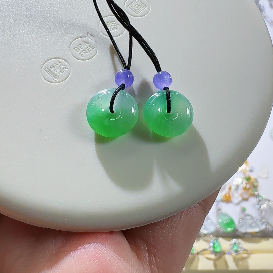 翡翠颈饰未镶嵌裸石