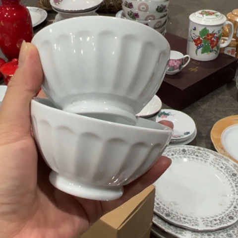 醴陵高温瓷器8.5厘米老瓷微瑕2个