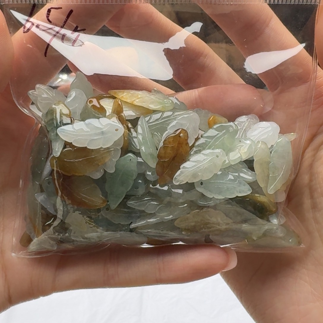 未镶嵌挂件翡翠福利10个，不包邮，拍一单邮费发货