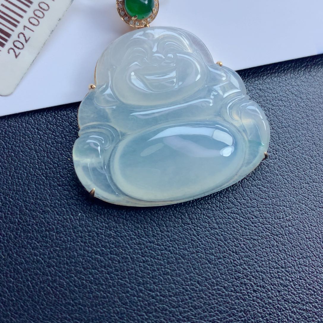 翡翠颈饰未镶嵌佛公