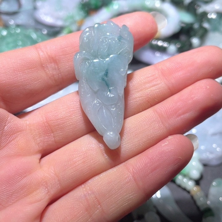 【闪购商品】翡翠颈饰未镶嵌天然翡翠