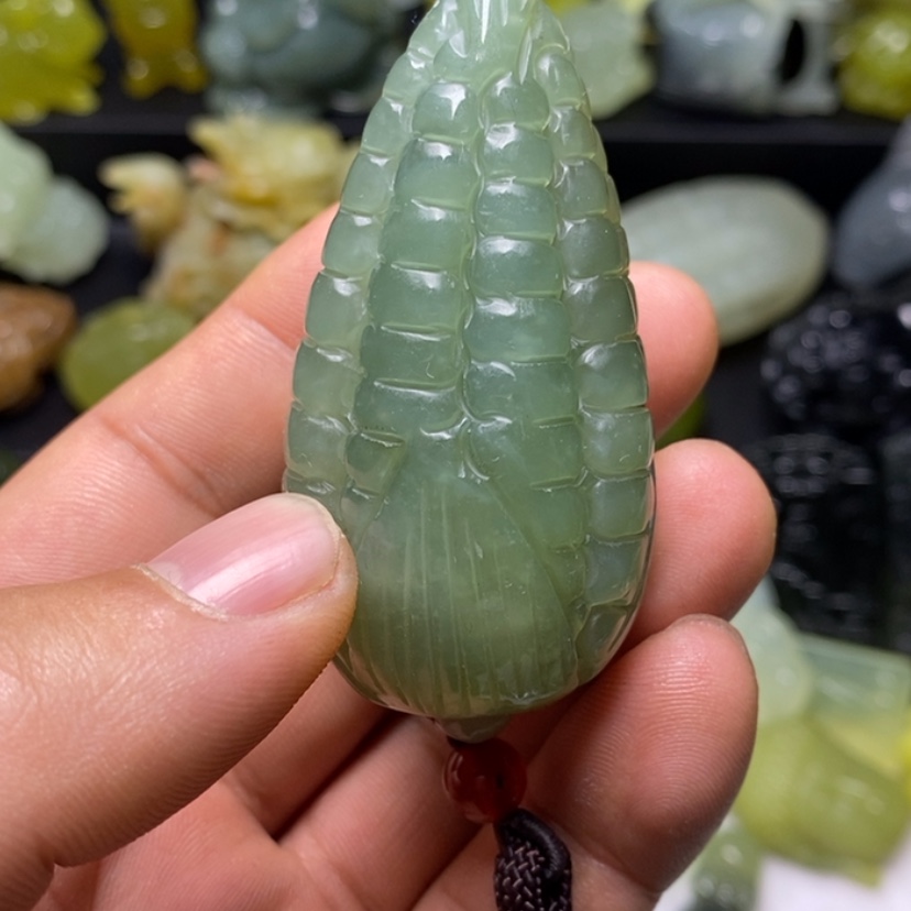 【闪购商品】蛇纹石玉颈饰未镶嵌