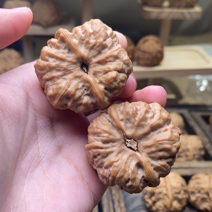 文玩核桃吊坠三角蛙40