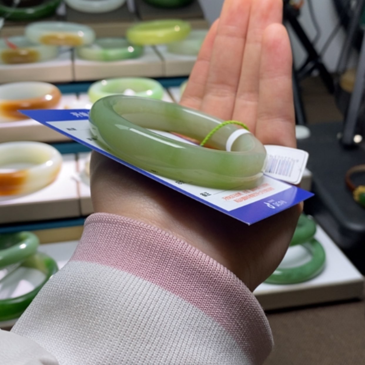 【闪购商品】和田玉手镯未镶嵌