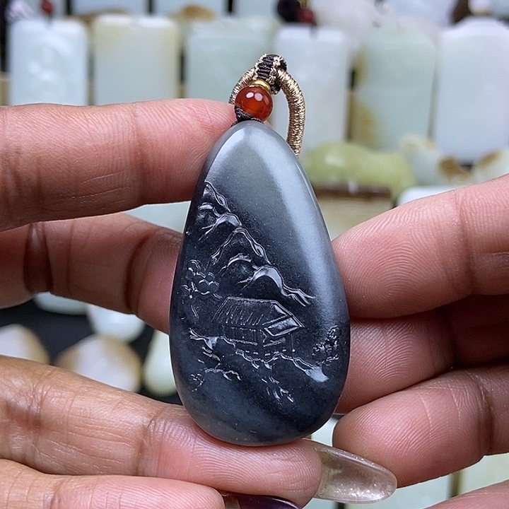 和田玉颈饰未镶嵌