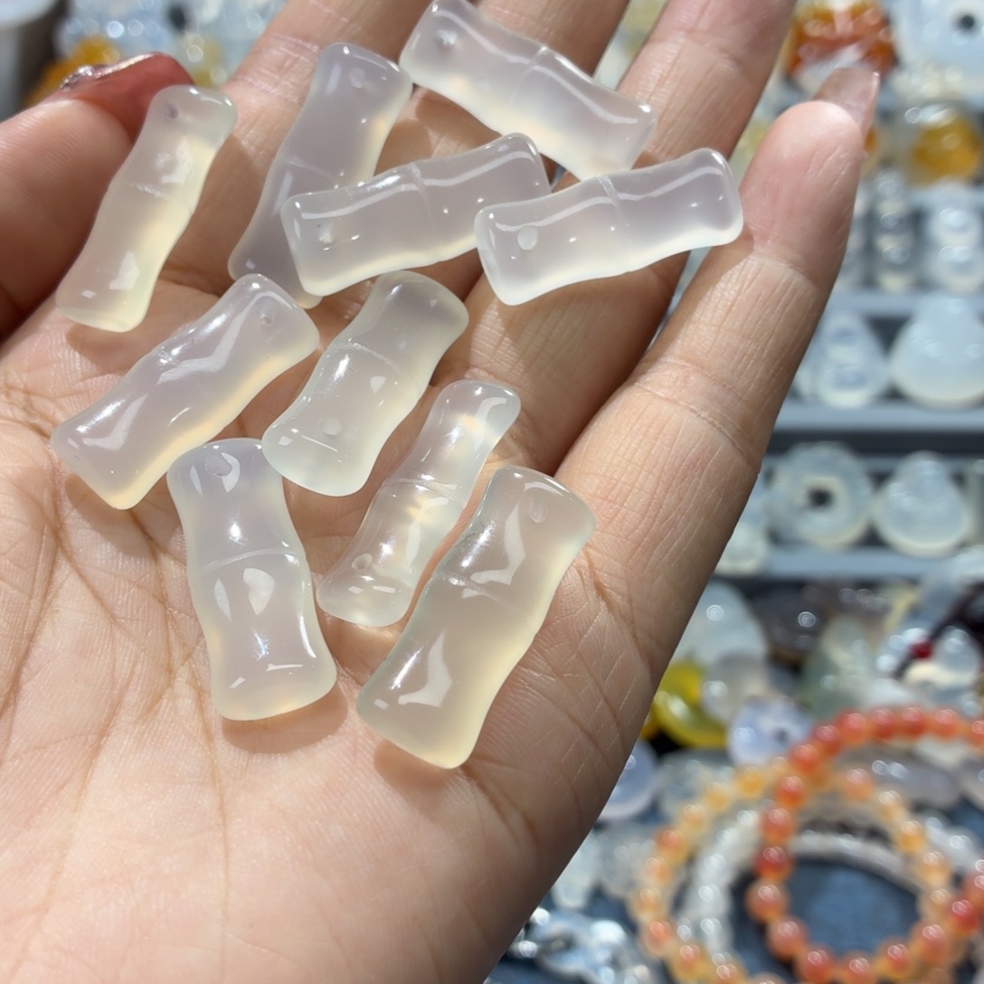 玛瑙/玉髓未镶嵌吊坠(不含链)