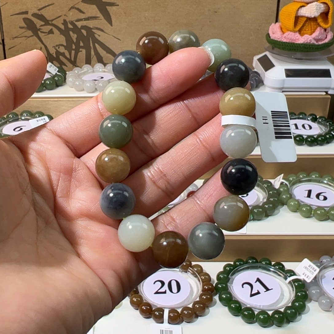 和田玉未镶嵌手串