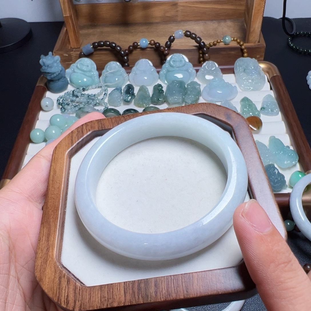 未镶嵌手镯翡翠翡翠手镯