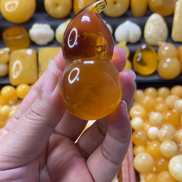 琥珀未镶嵌颈饰天然蜜蜡