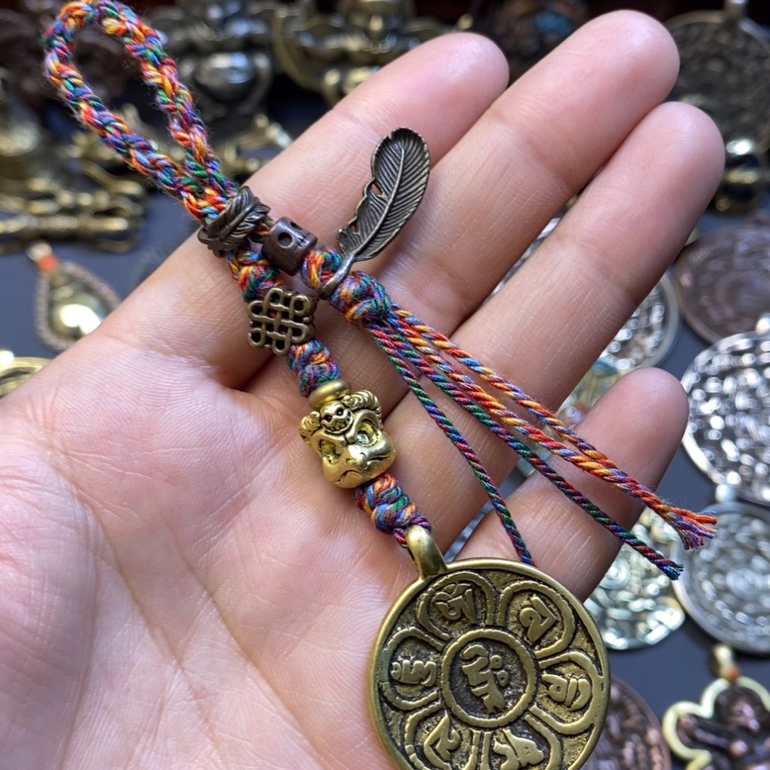 藏式六字箴言牌子搭配