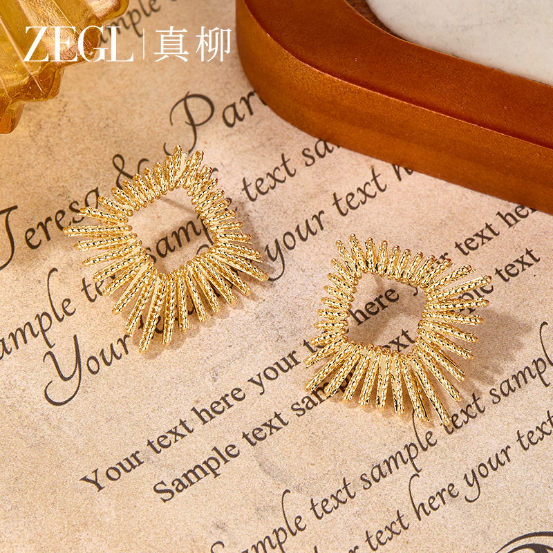 ZEGL【绽放】新款2025爆款金色银色耳环气质轻奢重工百搭时尚耳针款