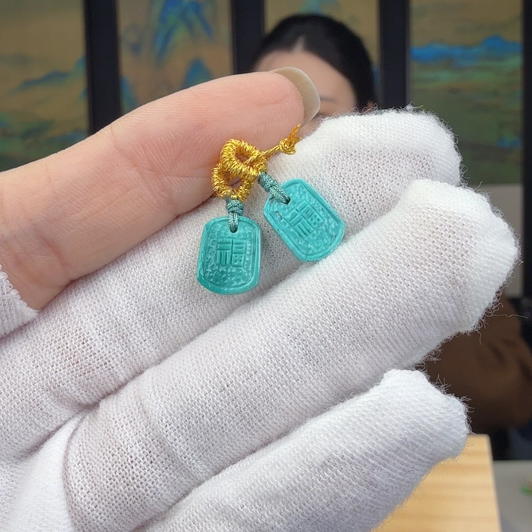 绿松石未镶嵌珠宝奇石