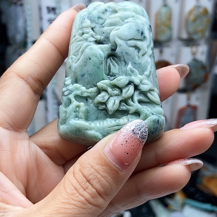 翡翠未镶嵌颈饰翡翠