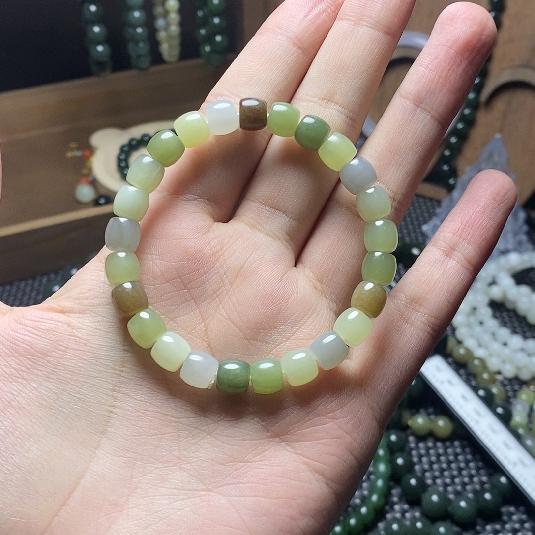 和田玉未镶嵌手串