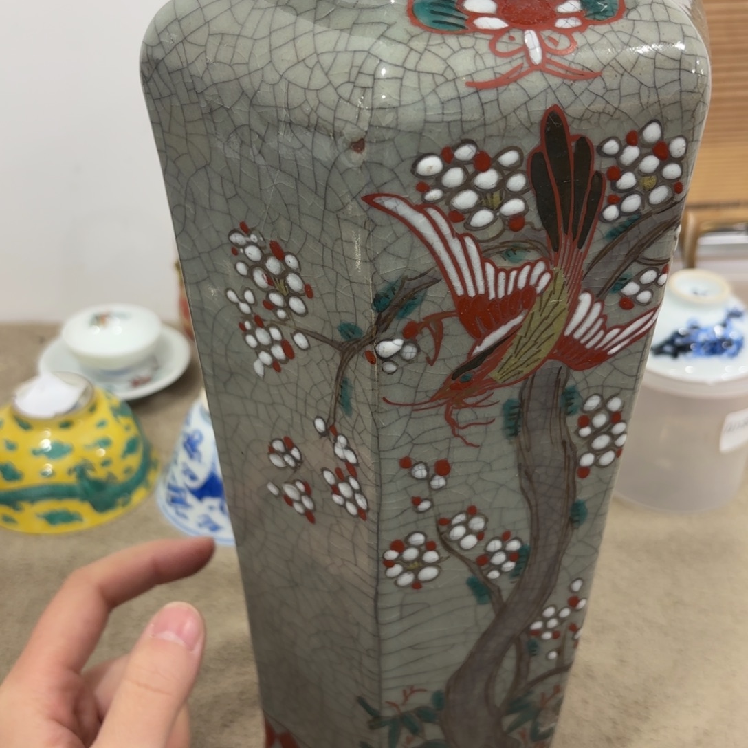 瓷片非常好看漂亮的物品 