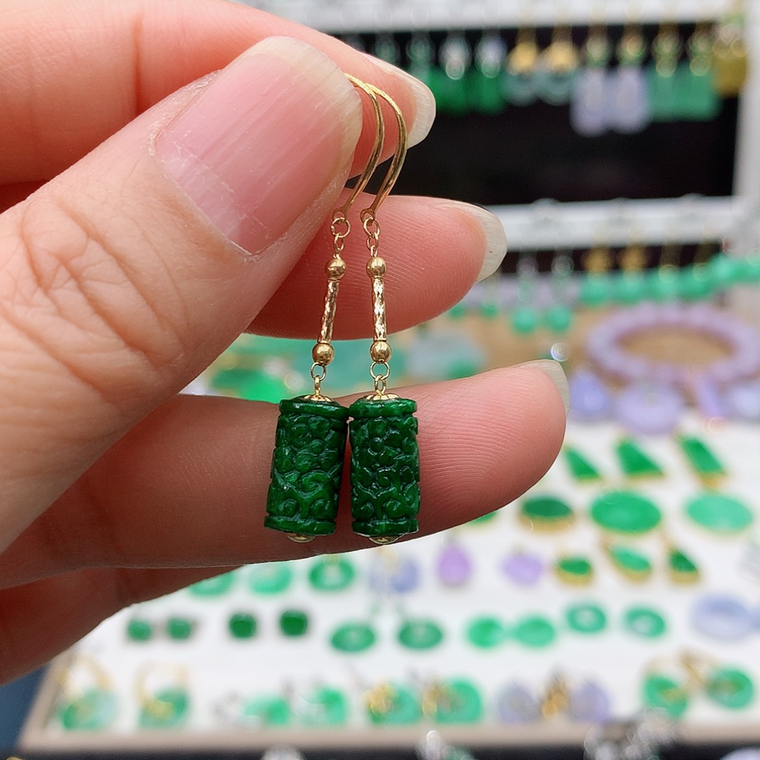 翡翠耳饰18K金镶嵌的