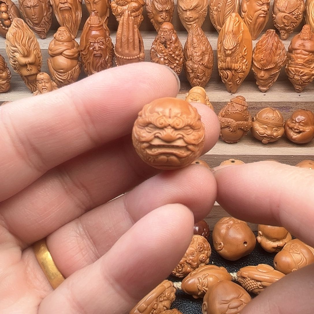 猴头核桃吊坠20龙僧