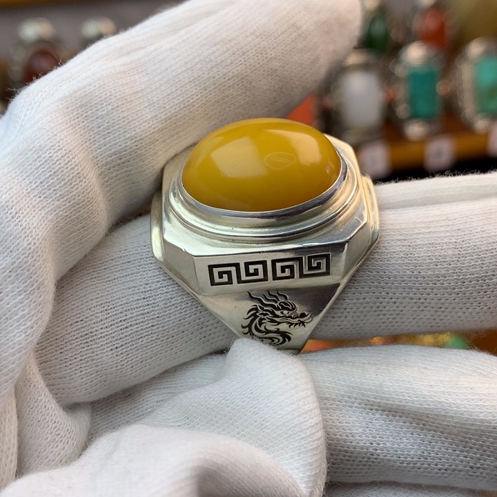 蜜蜡戒指足银镶嵌