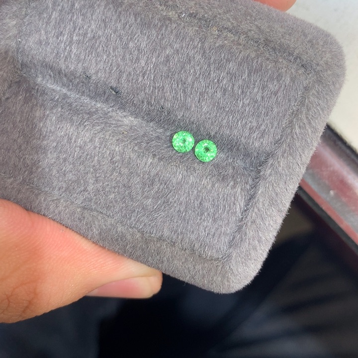 石榴石（沙弗莱）裸石未镶嵌裸石0.56克拉