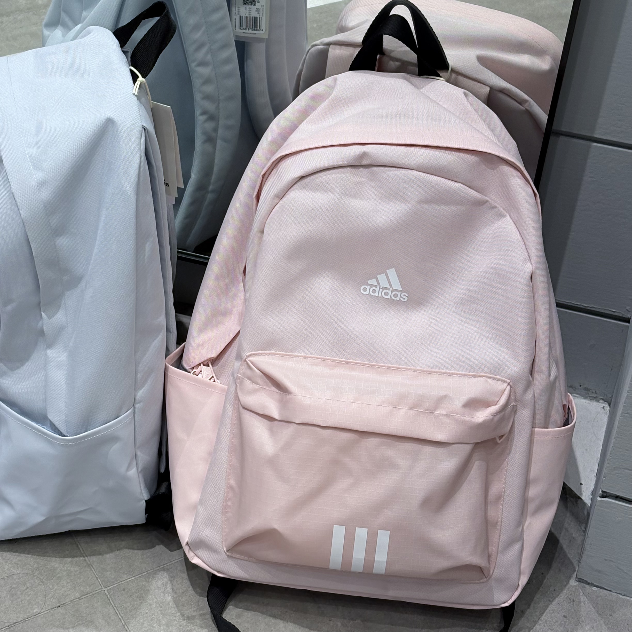 阿迪达斯夏季训练系列BAG女款双肩包JF0674