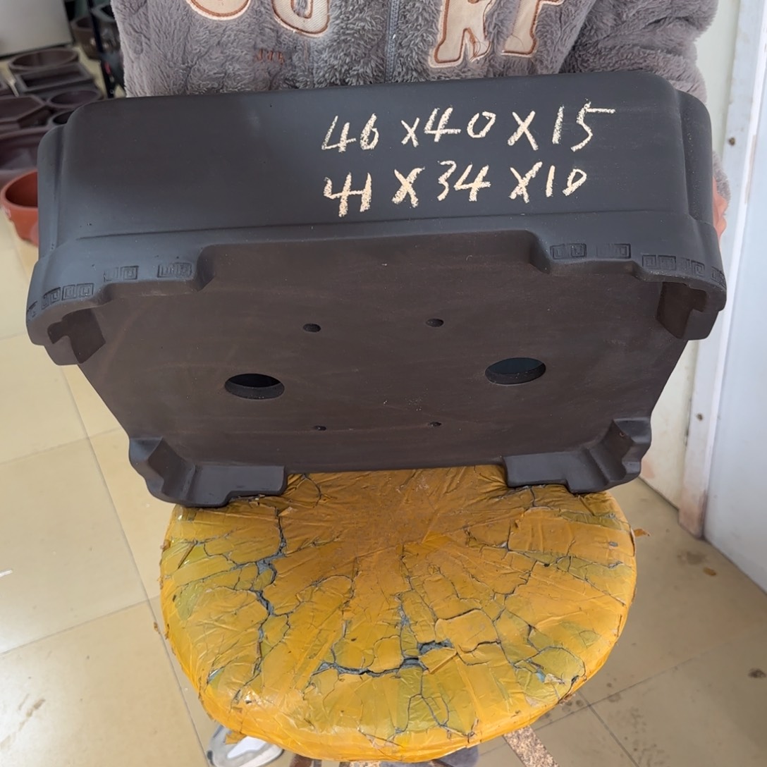 紫砂花盆呜呜呜呜