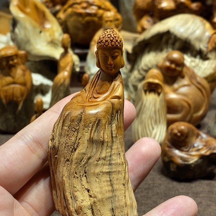 柏木（崖柏）黑油大日如来佛祖