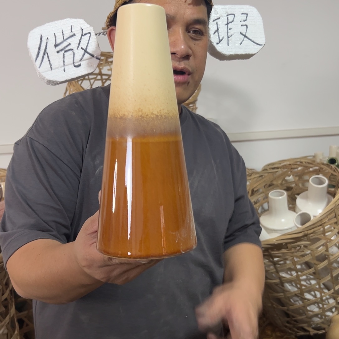 摆件86 号高中低温陶瓷工艺瓶（部分微瑕）