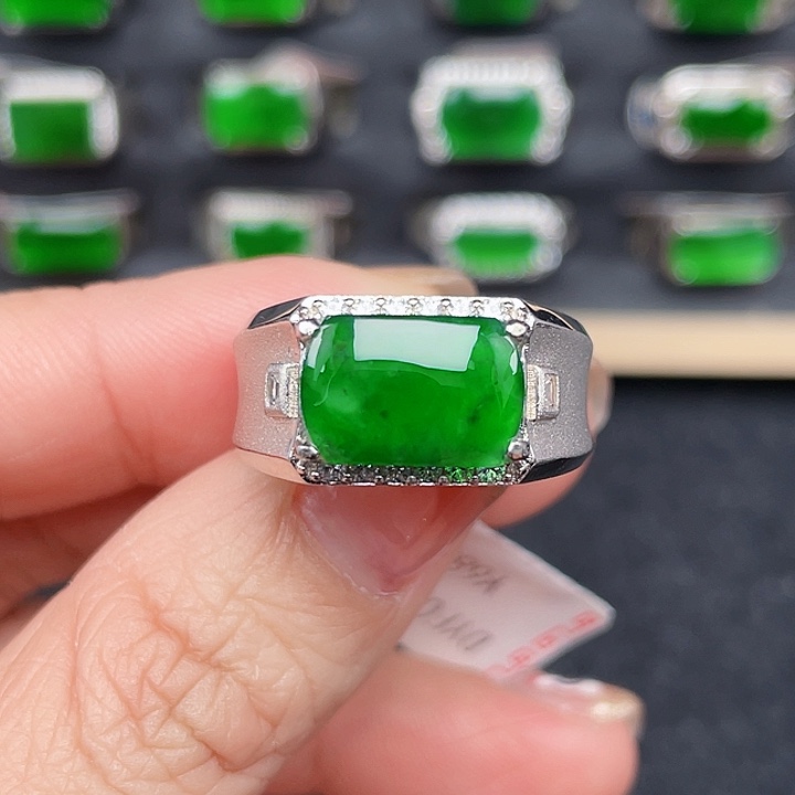 翡翠戒指银S925镶嵌没有运费险编号2209