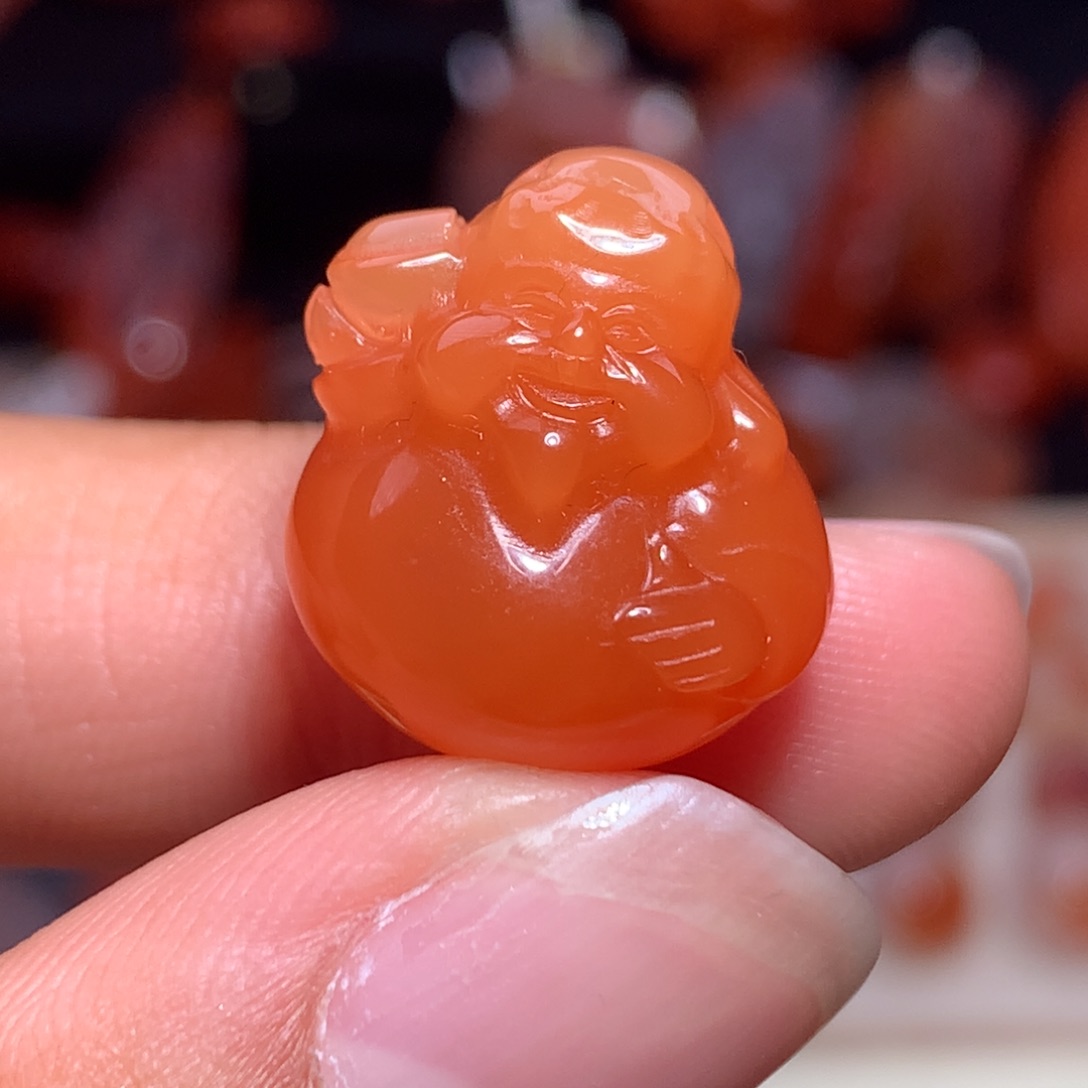 南红玛瑙未镶嵌珠宝半成品财神
