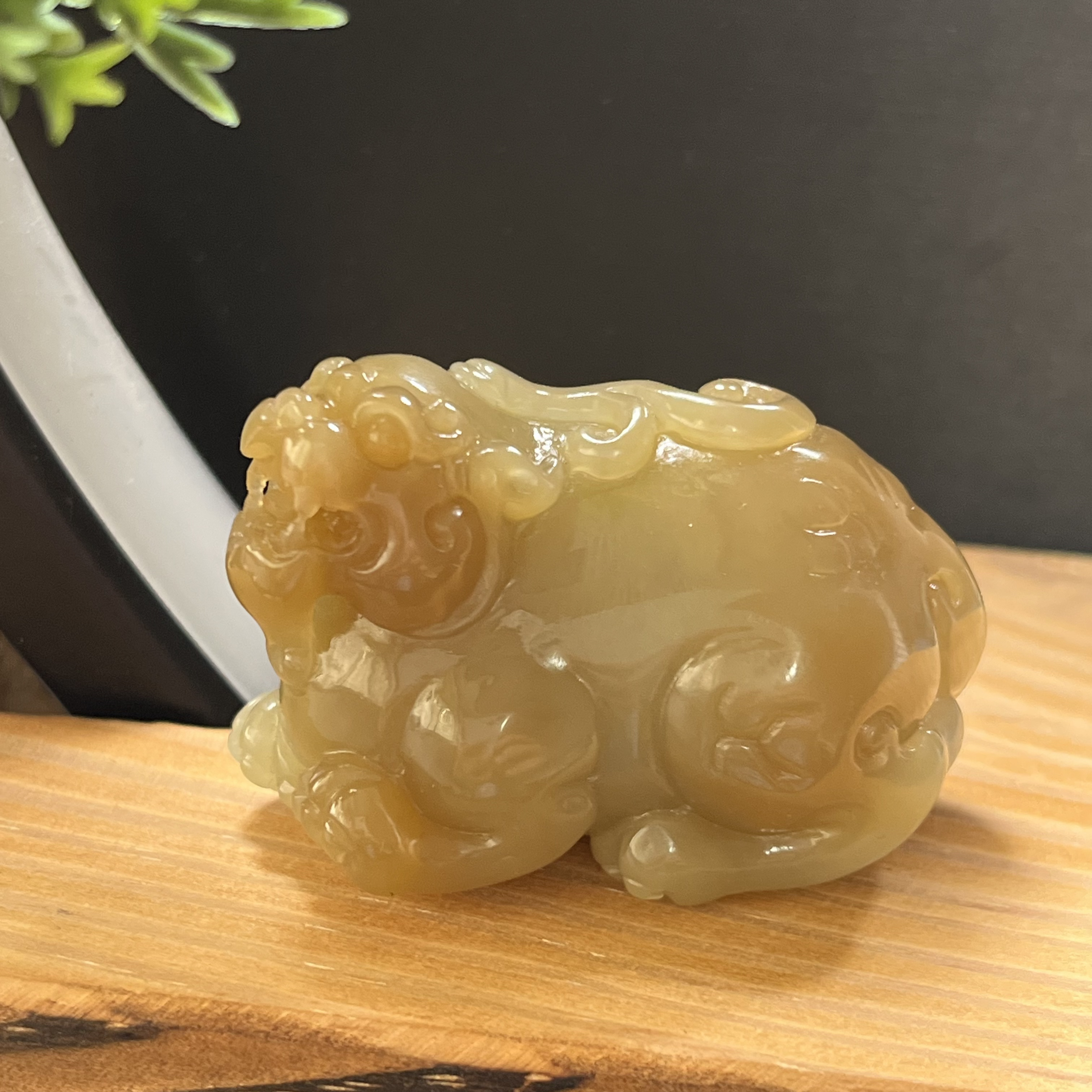 和田玉糖色貔貅手工雕刻玉质细腻干净55g