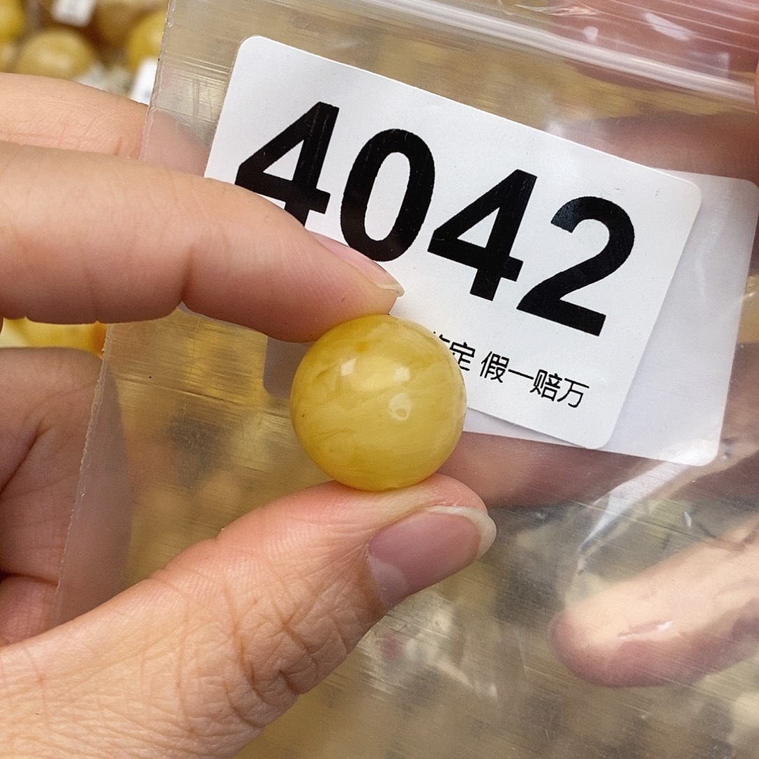 蜜蜡未镶嵌珠宝奇石18