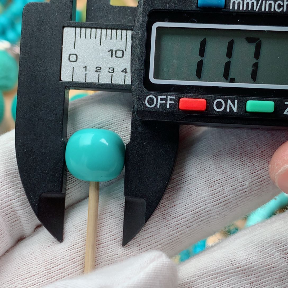 绿松石颈饰未镶嵌