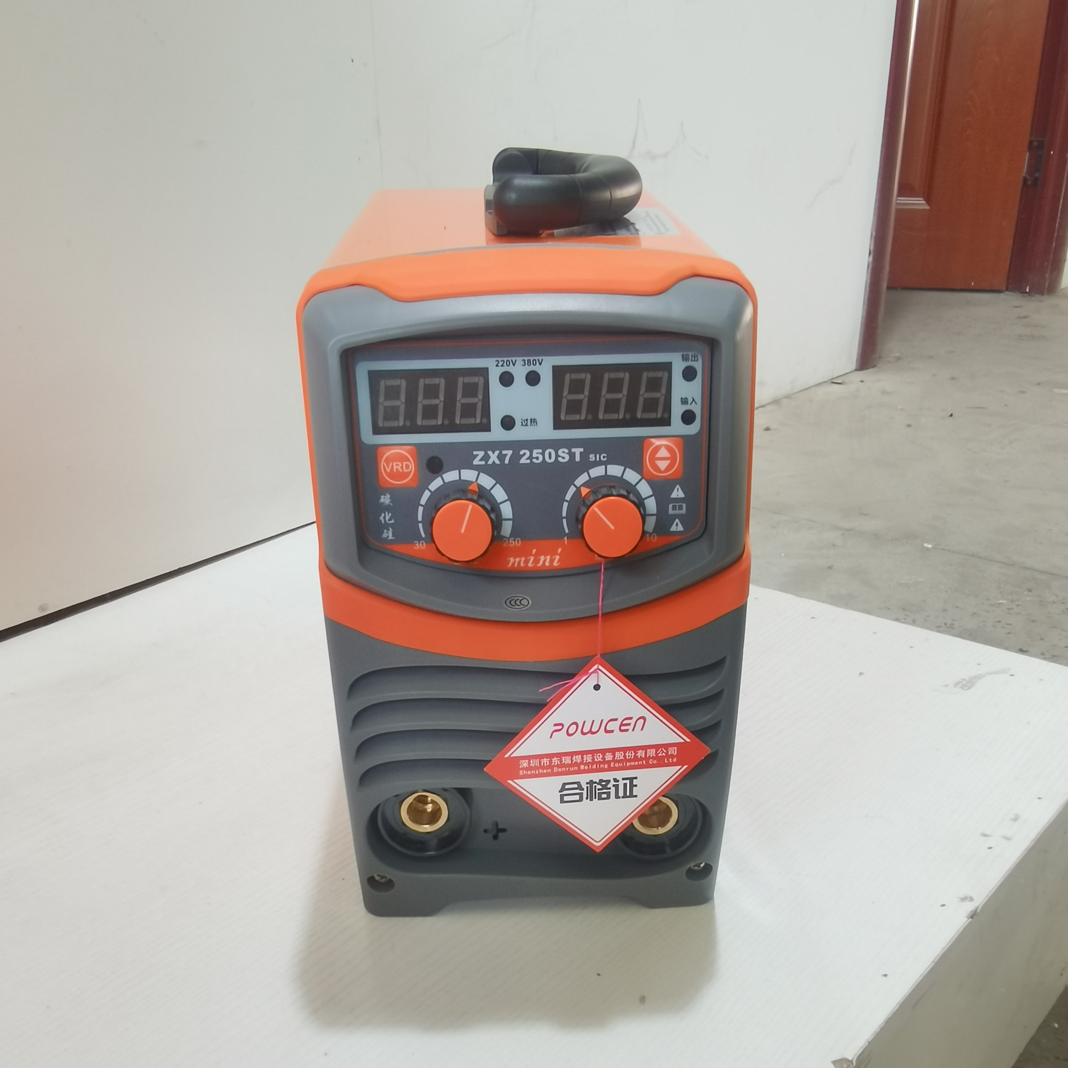 鹏诚碳化硅双电压zx7-250stmini高负载大电流高空载手把焊机一台
