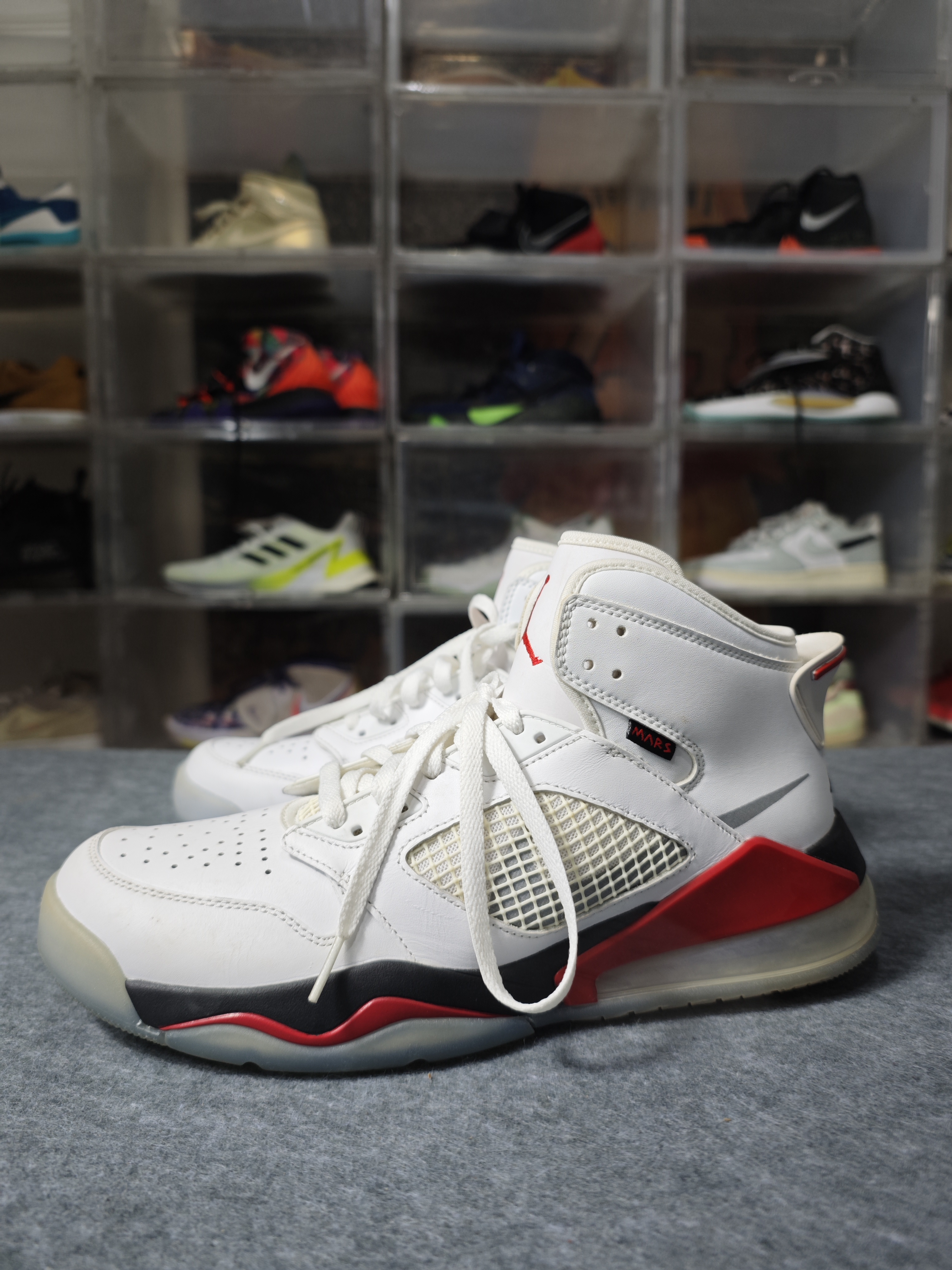 A44.5码Air Jordan Mars 270 复古时尚 防滑耐磨 篮球鞋