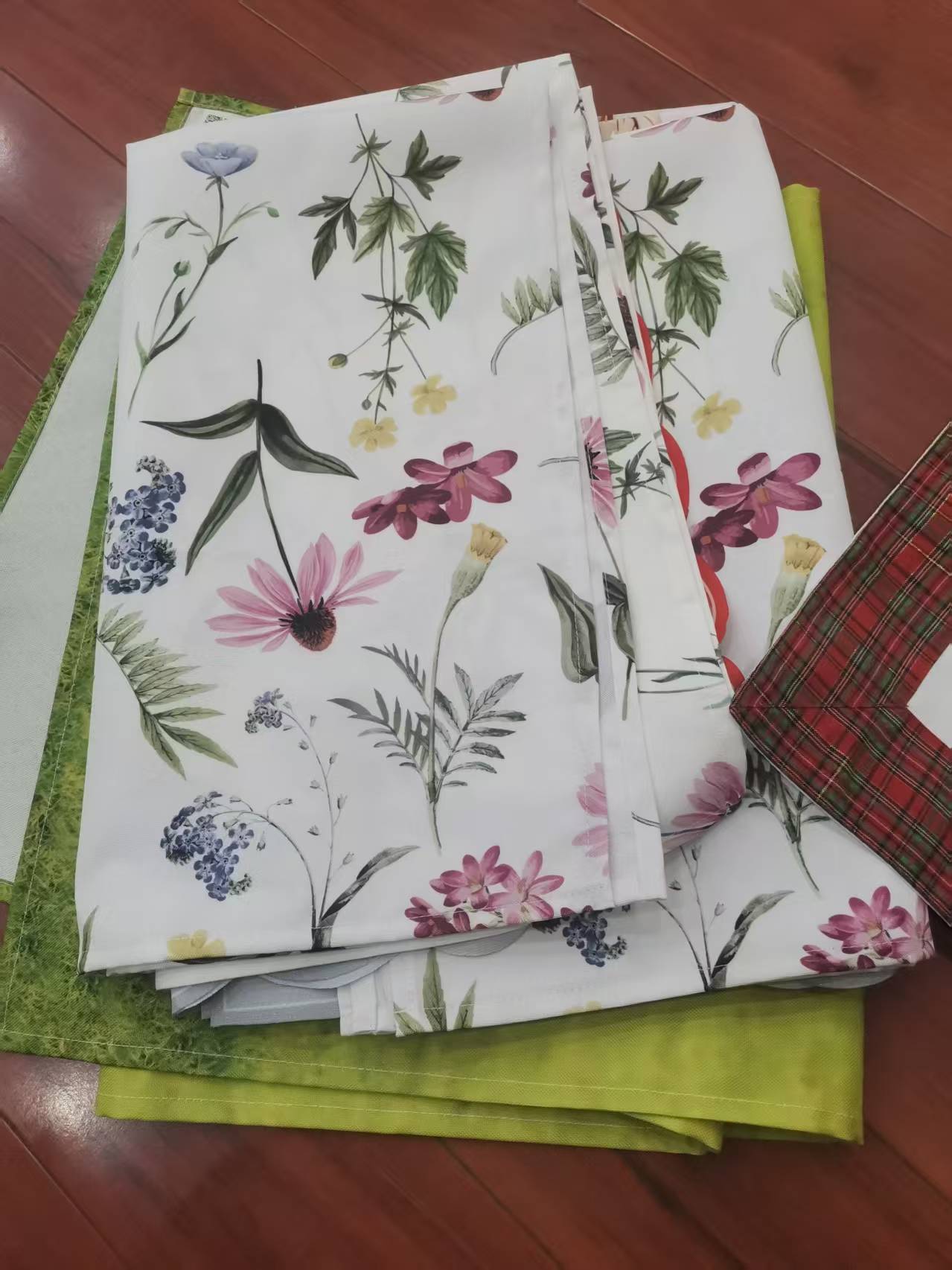 布艺产品随机哦