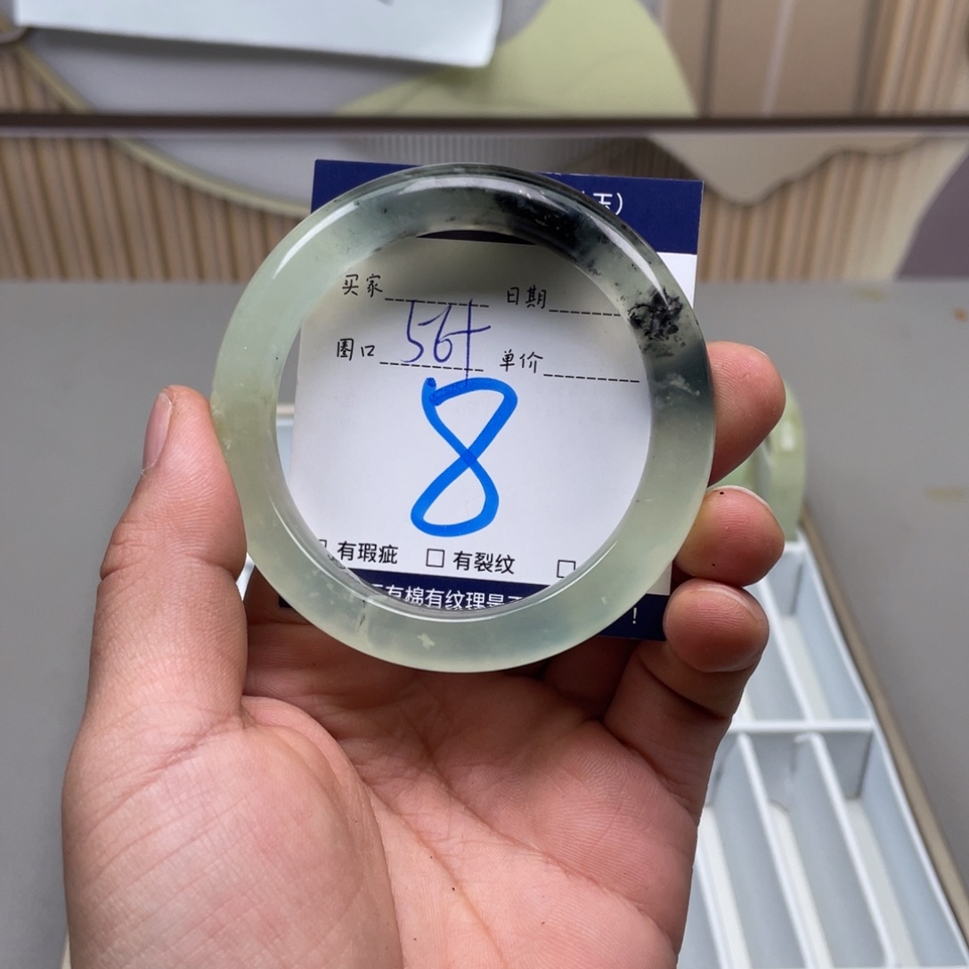 岫玉手镯手镯未镶嵌