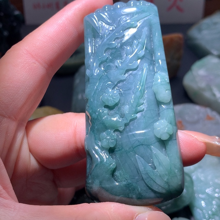 翡翠未镶嵌颈饰保真天然A货翡翠