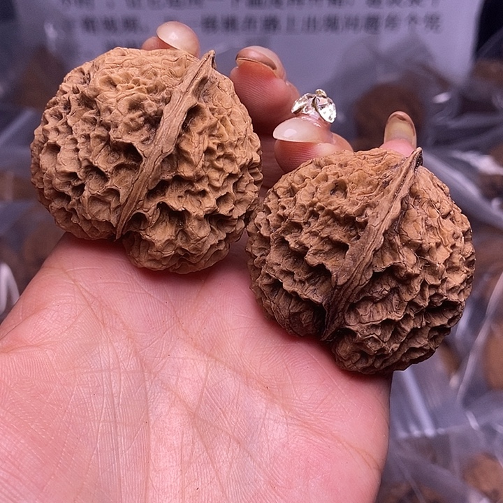 核桃云南野生铁核桃34号44mm