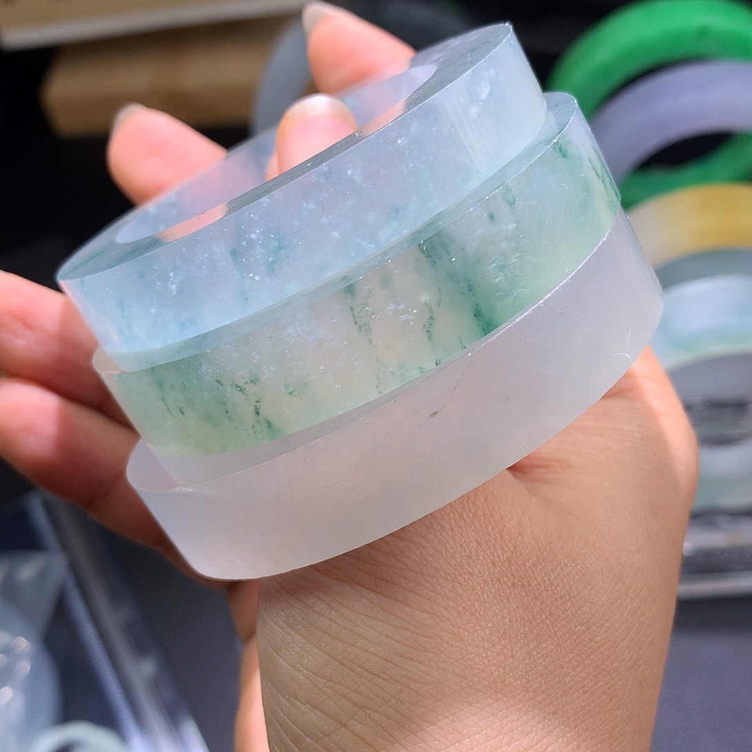 未镶嵌翡翠定制翡翠