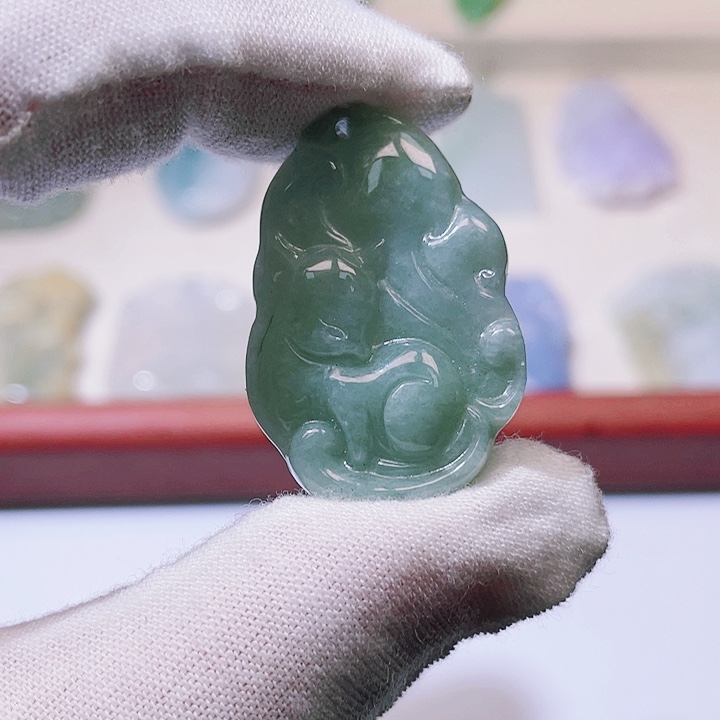 翡翠未镶嵌颈饰翡翠5