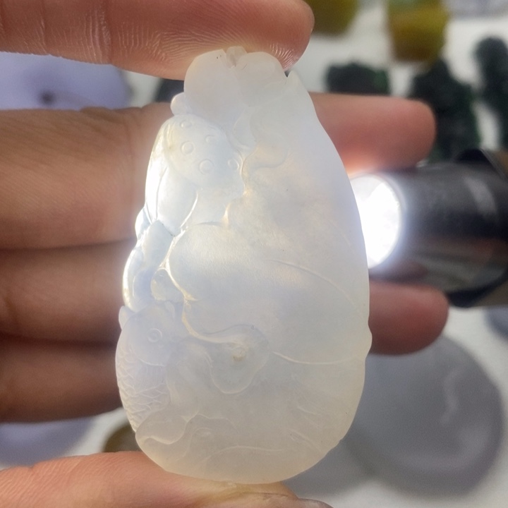定制翡翠未镶嵌翡翠