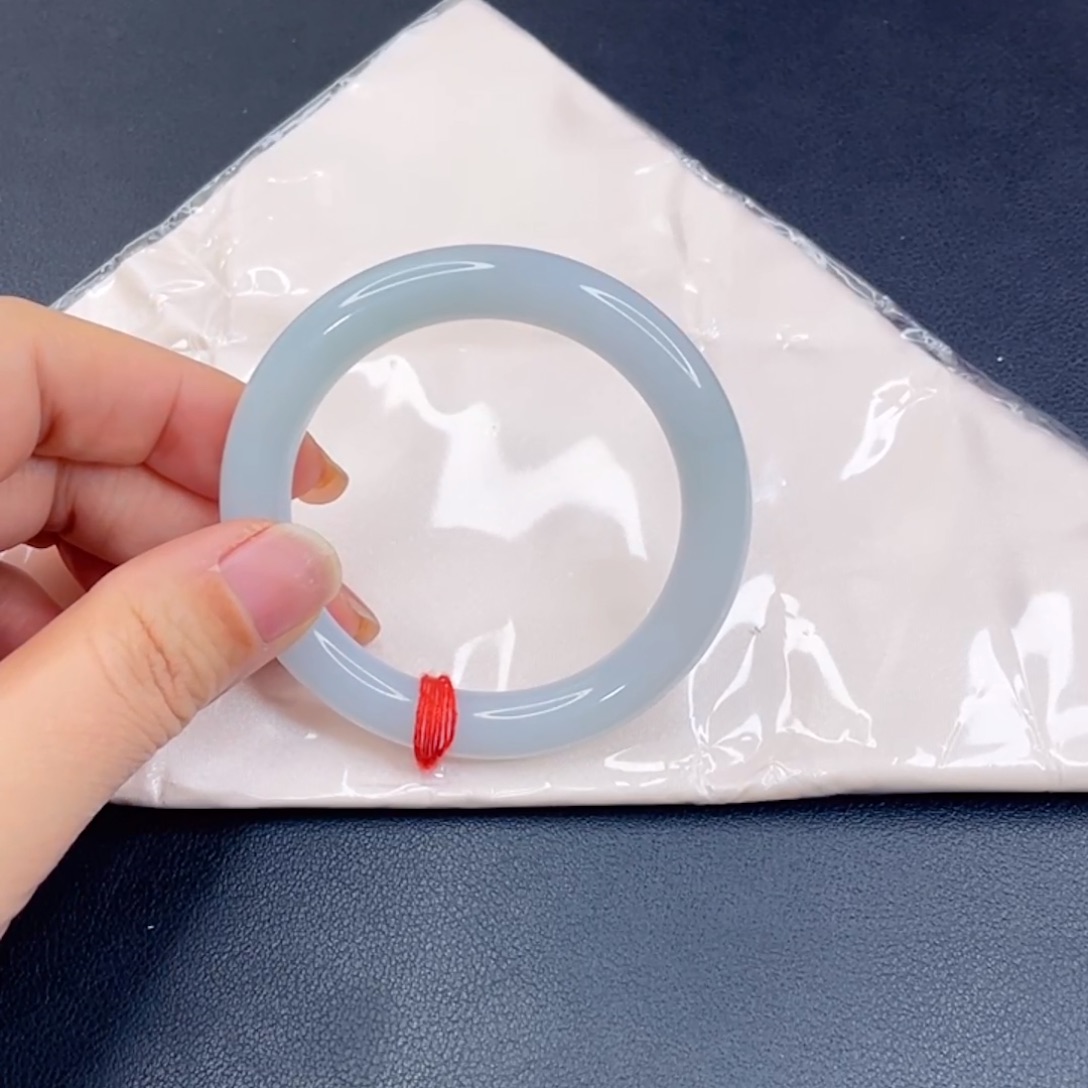 翡翠未镶嵌手镯冰胶圆条