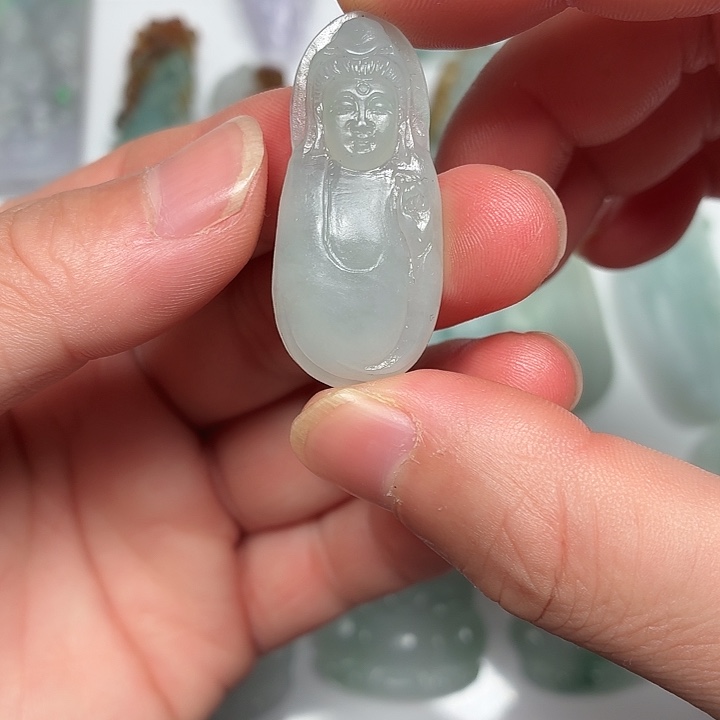 定制翡翠未镶嵌观音