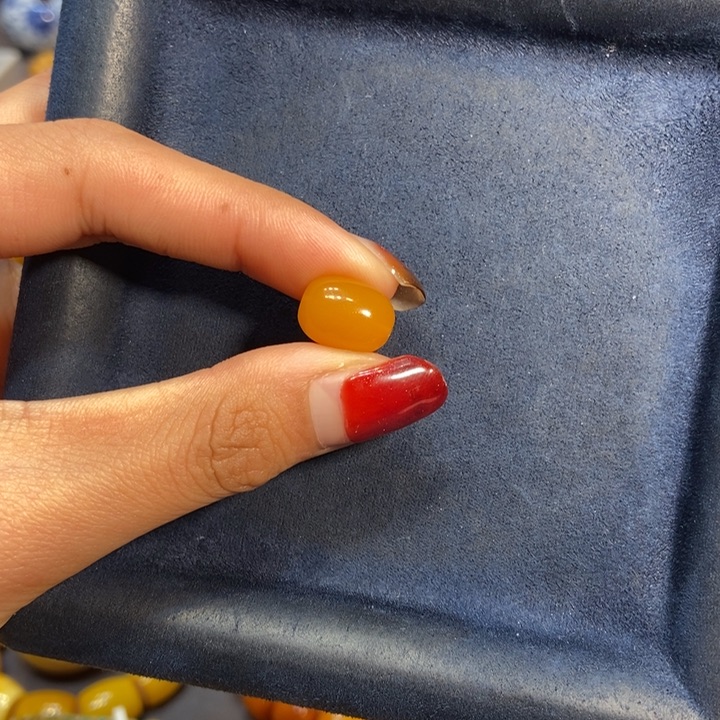 琥珀吊坠(不含链)未镶嵌简蜜蜡