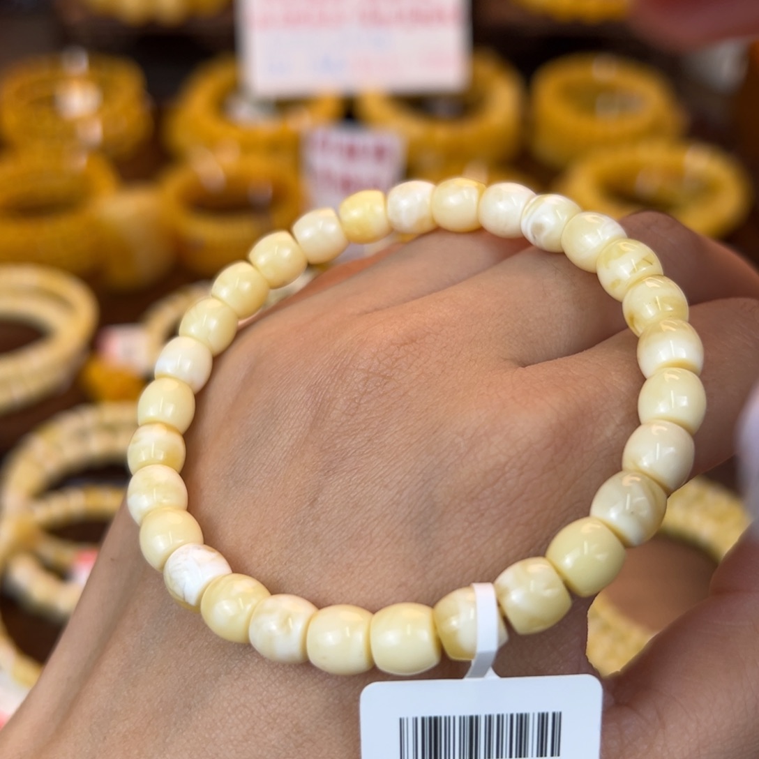 琥珀裸石未镶嵌kkjjjjjjjjjjj