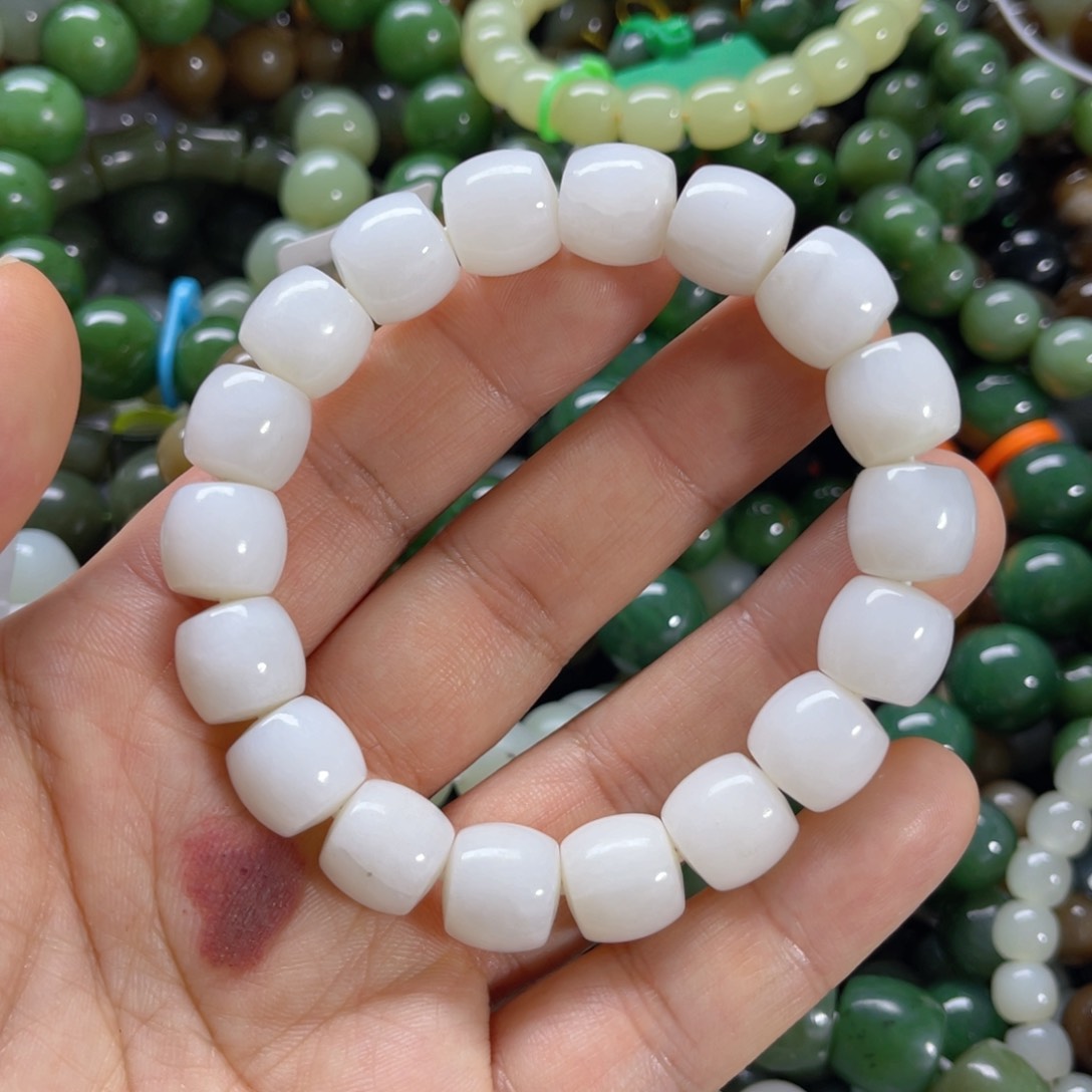 未镶嵌手链和田玉